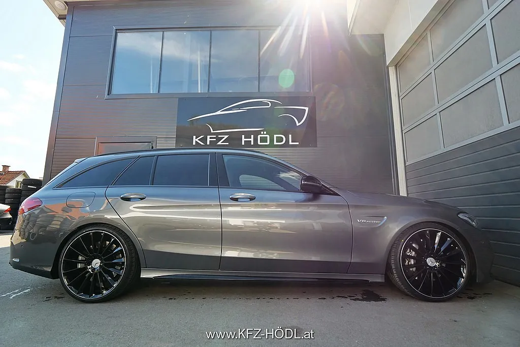 Mercedes-Benz C 63 AMG Aut. Image 5