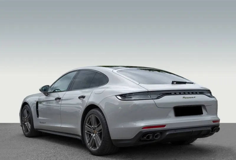 Porsche Panamera 4 E-Hybrid =Sport Chrono= Pano/Distronic Га Image 3