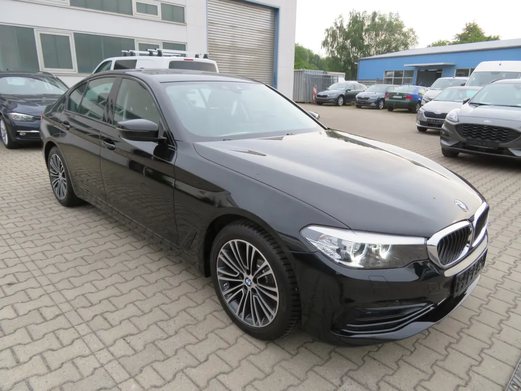 BMW 520 I SPORT LINE*LIVE COCKPIT PROF*ACC*DAB* Image 3