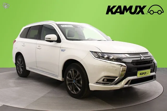 Mitsubishi Outlander Business X 4WD 5P / Adapt. Vakkari / 360-Kamera / Vetokoukku / Image 1