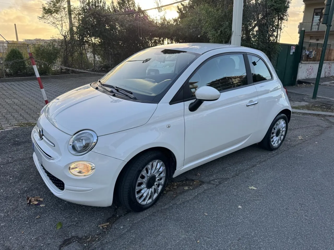 FIAT 500 1.0 Hybrid Lounge Image 3